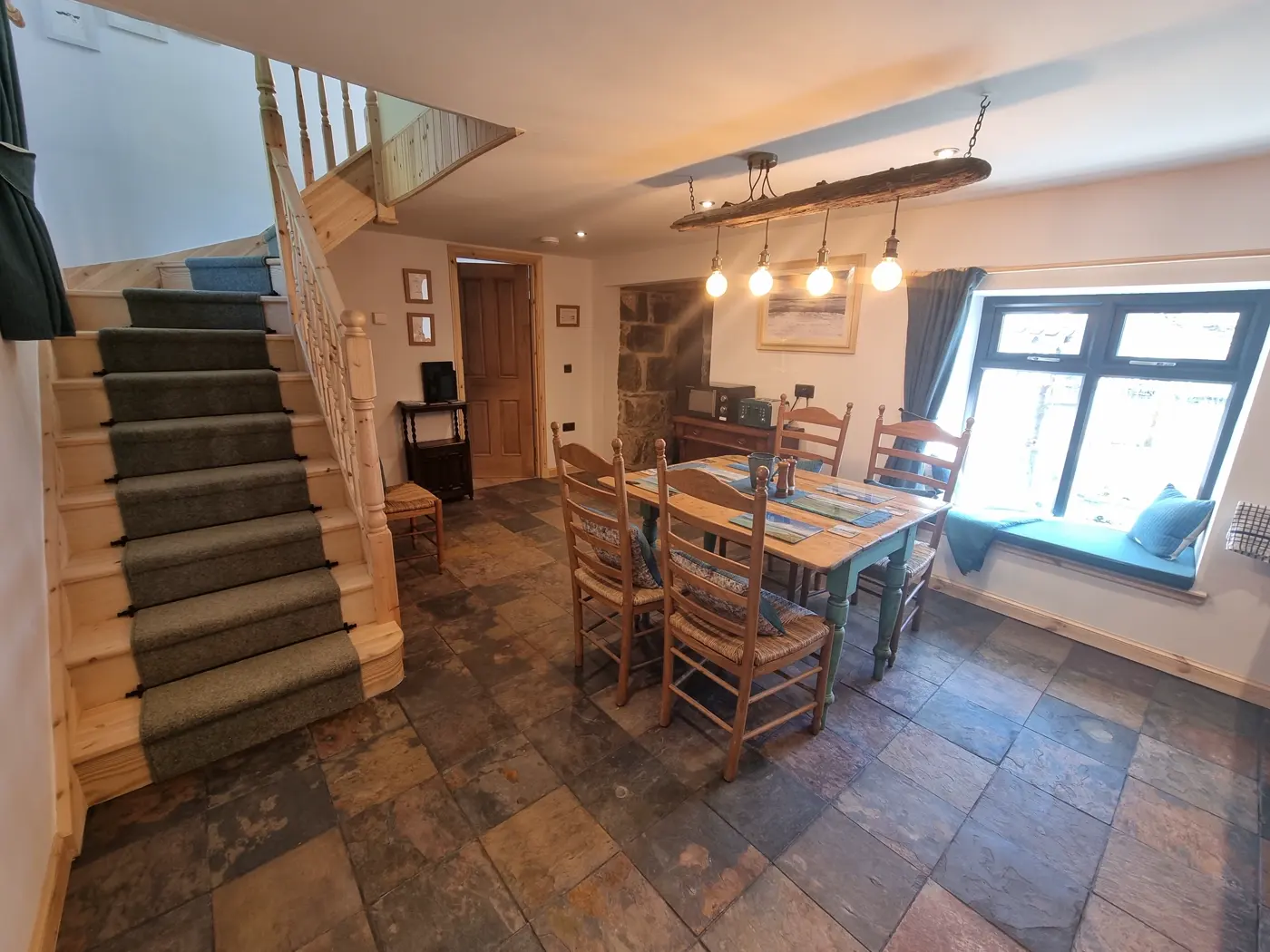 Kitchen and Dining Room at The Weavers Cottage